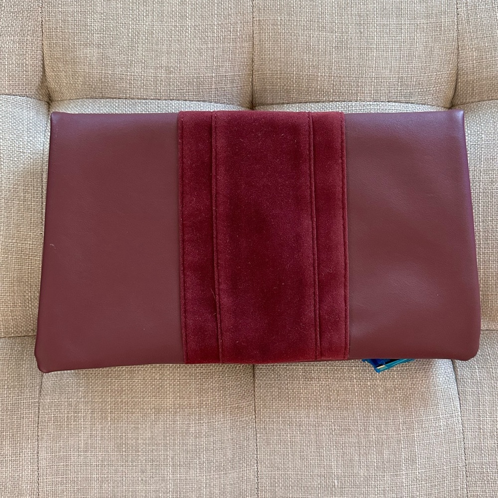 Summer & Rose Burgundy Clutch - Picture 2 of 6